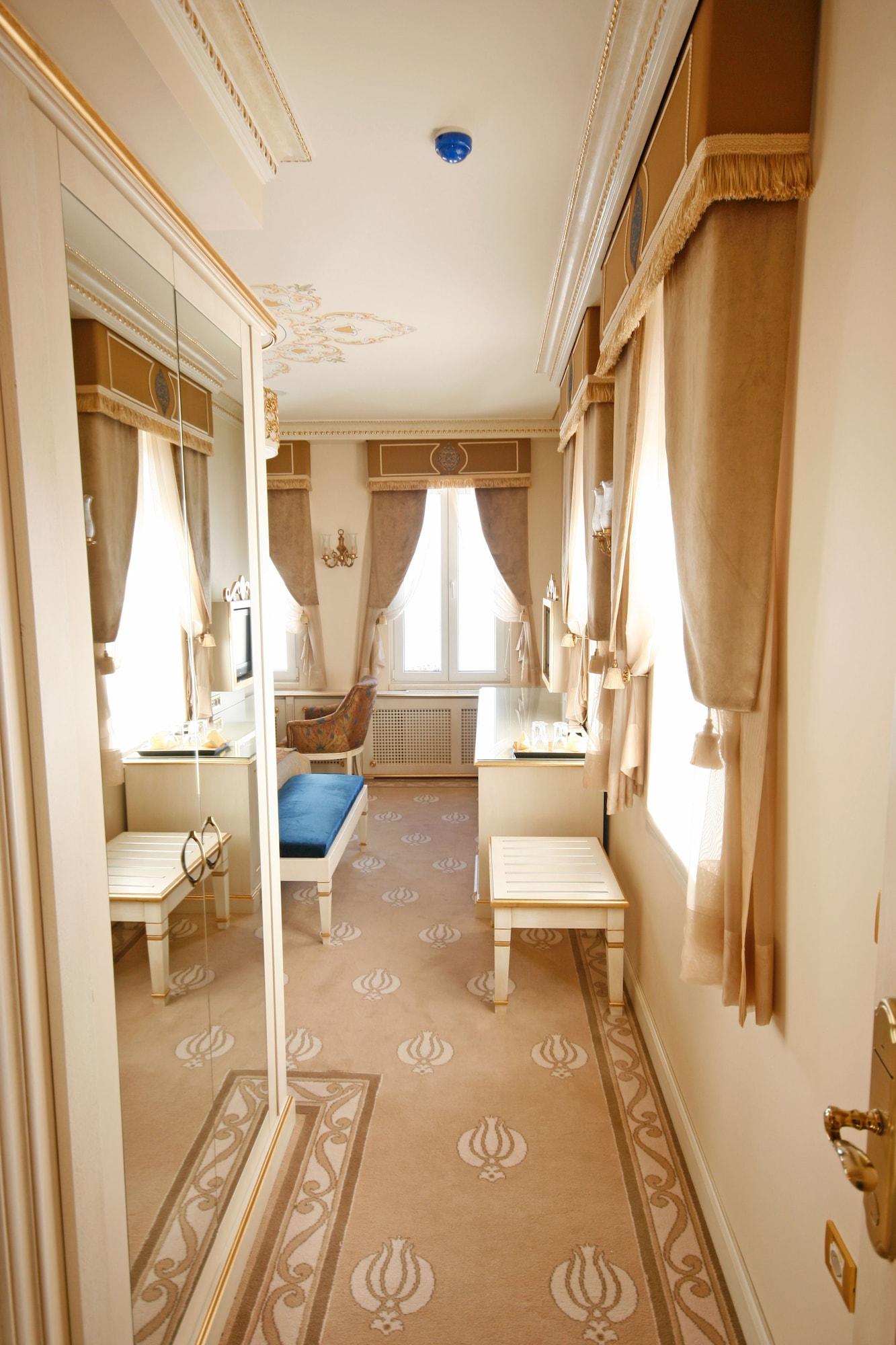 Fuat Pasa - Special Category Bosphorus Hotel Stambuł